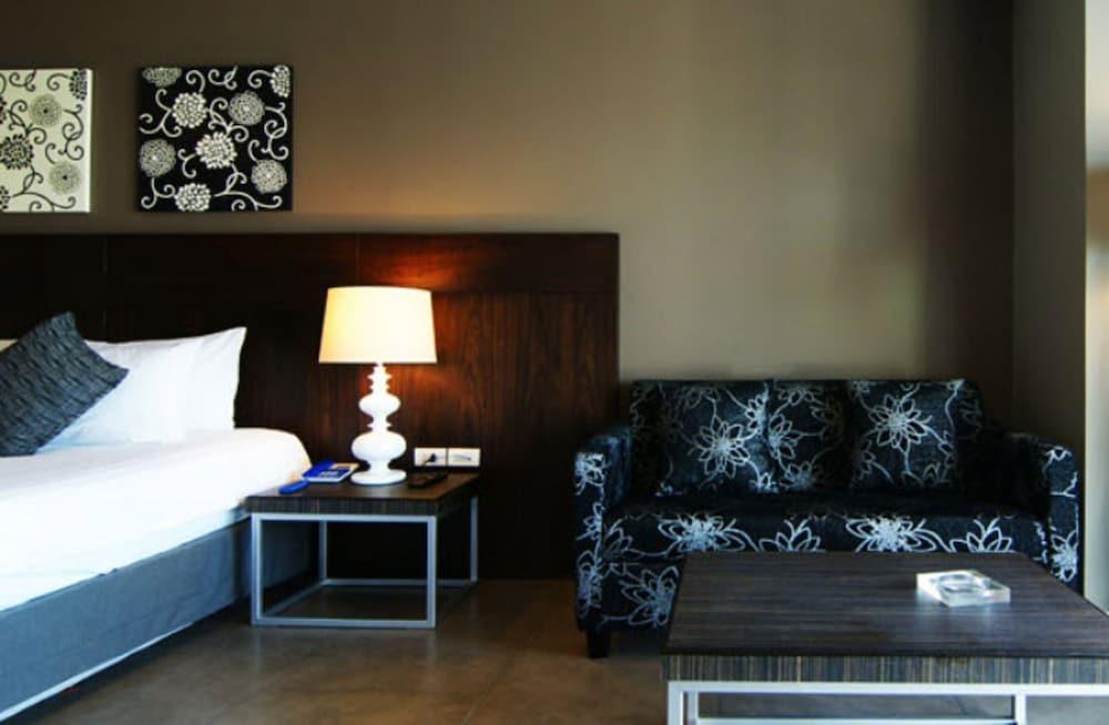 Sea Me Spring Hotel Pattaya Exterior foto