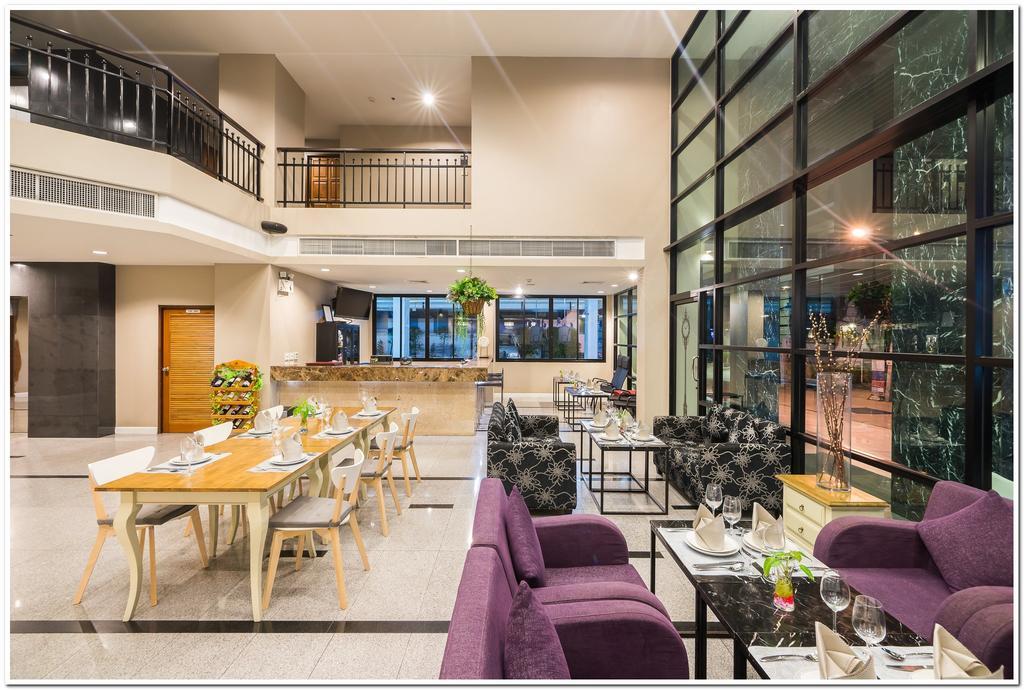 Sea Me Spring Hotel Pattaya Exterior foto