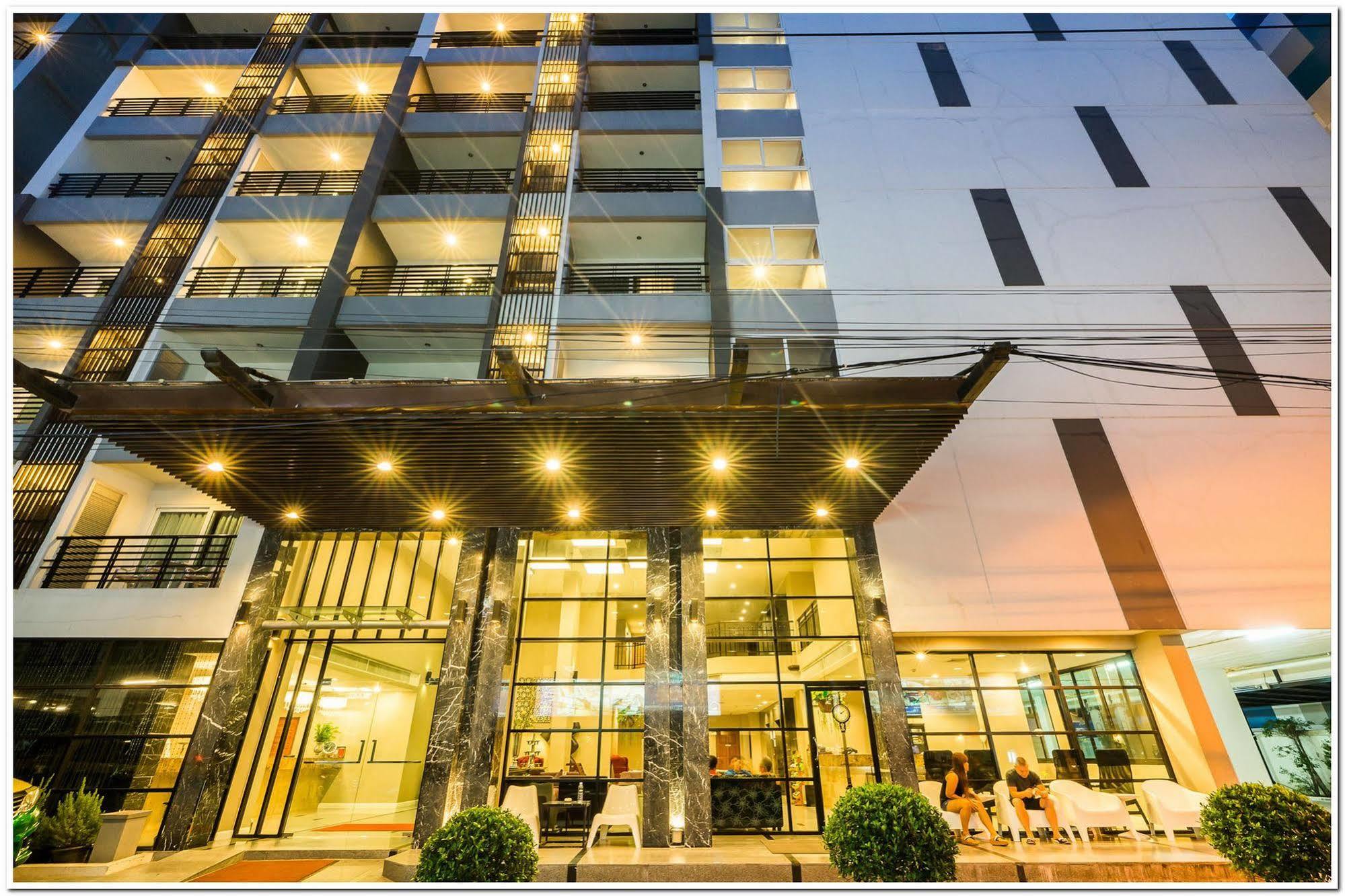 Sea Me Spring Hotel Pattaya Exterior foto